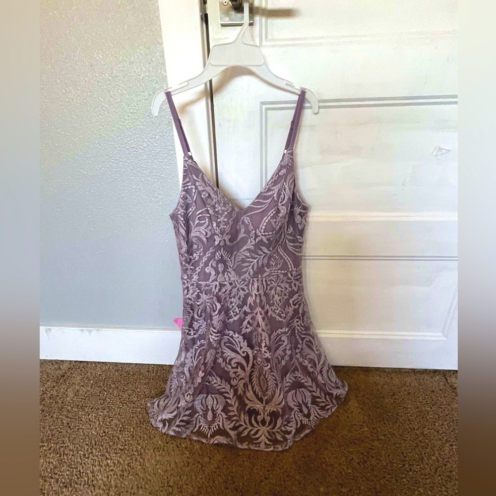 Super cute homecoming dress or even for a night out!